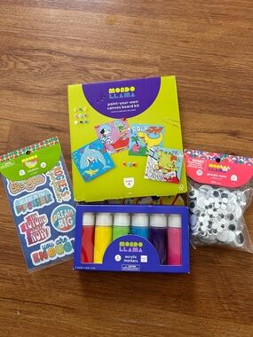 Mondo Llama Paint-Your-Own Canvas Kit with Acrylic Markers & Googly Eyes